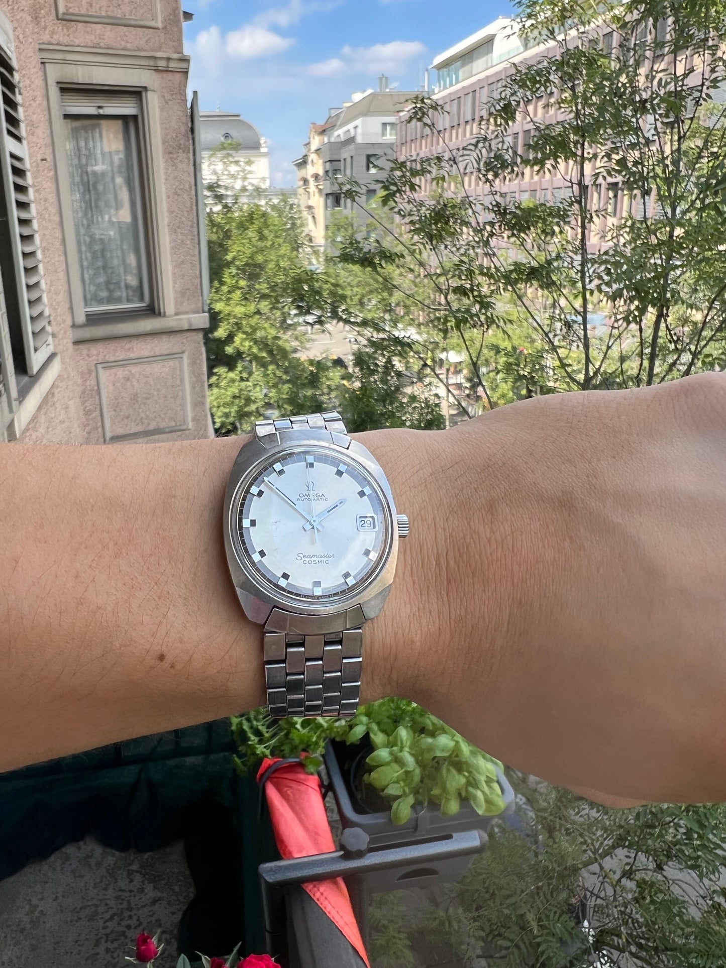 Omega Seamaster Cosmic (Automatic Date)